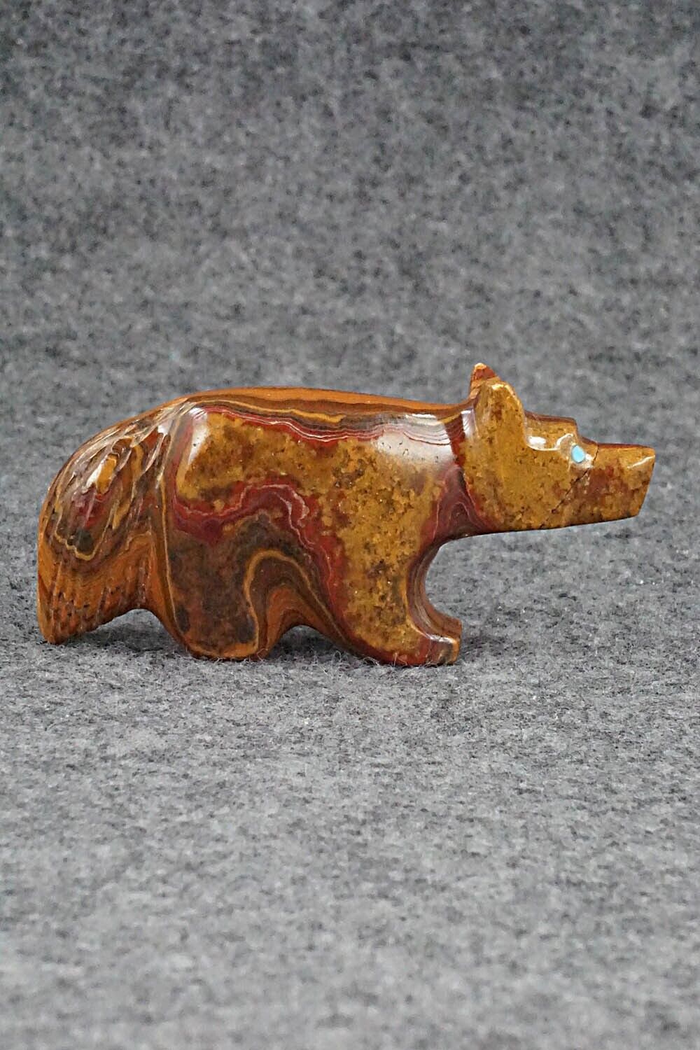 Wolf Zuni Fetish Carving - Rodney Laiwakete