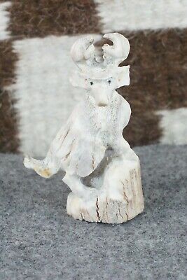 Deer Zuni Fetish Carving - Lewis Malie Jr.
