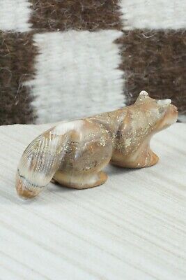 Wolf Zuni Fetish Carving - Rosella Soseeah