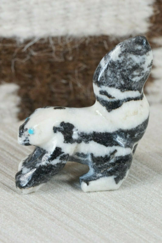 Badger Zuni Fetish Carving - Derrick Kaamasee - High Lonesome Trading