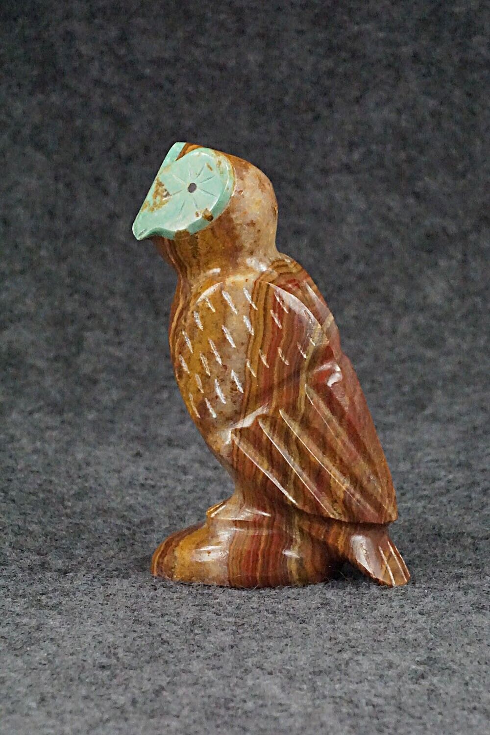 Owl Zuni Fetish Carving - Enrike Leekya