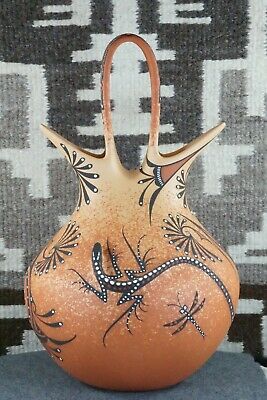 Zuni Pottery - Deldrick Cellicion