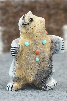 Bear Zuni Fetish Carving - Claudia Peina