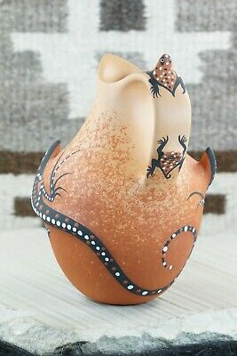 Zuni Pottery - Lorenda Cellicion