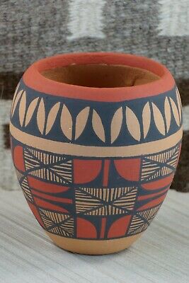 Jemez Pottery - Ortiz