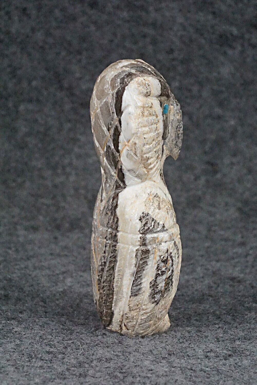 Owl Zuni Fetish Carving - Jonas Hustito