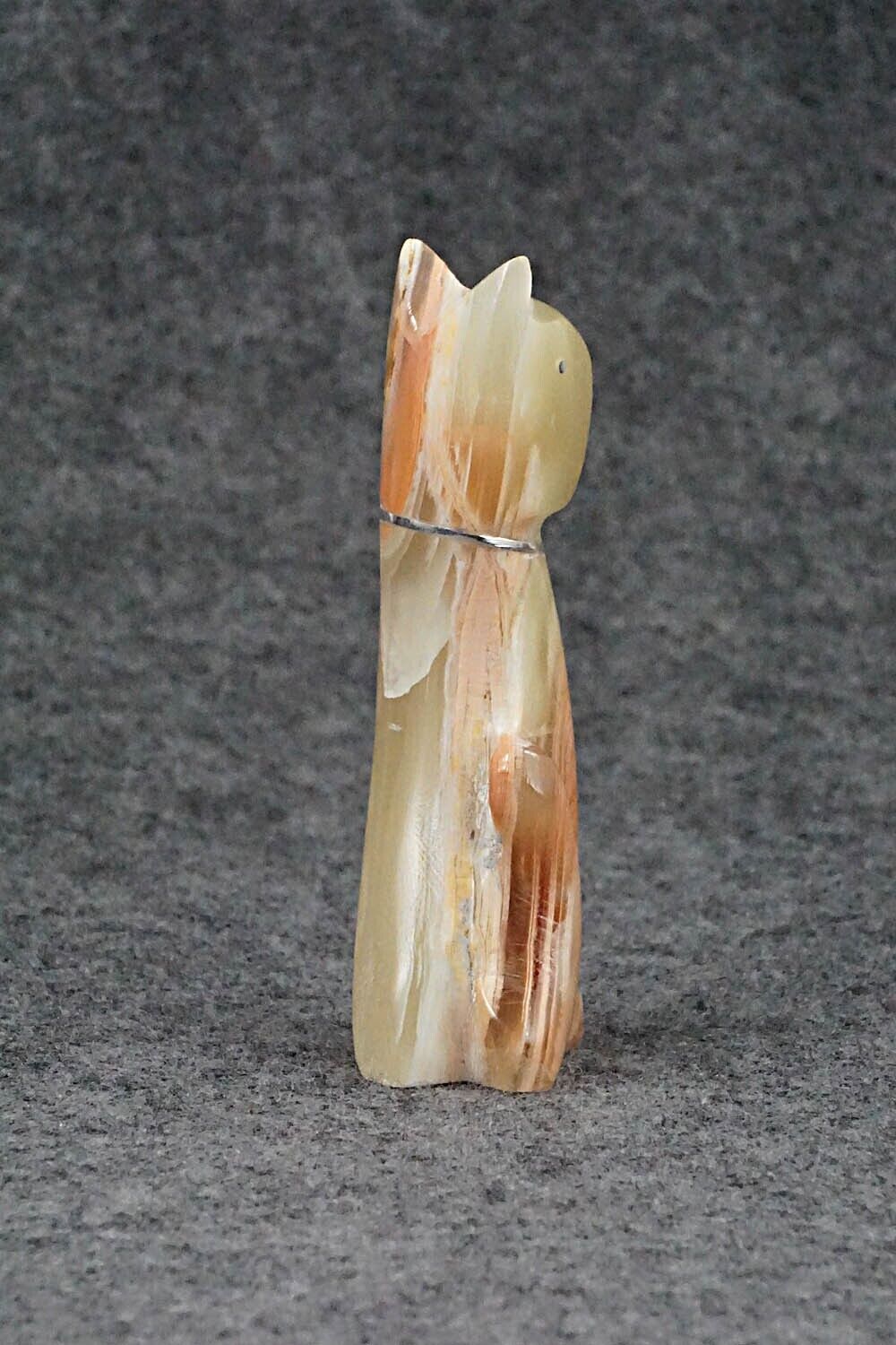 Cat Zuni Fetish Carving - Kenny Chavez