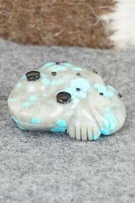 Frog Zuni Fetish Carving - Reynold Lunasee