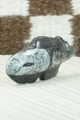 Bear Zuni Fetish Carving - Bernard Laiwakete