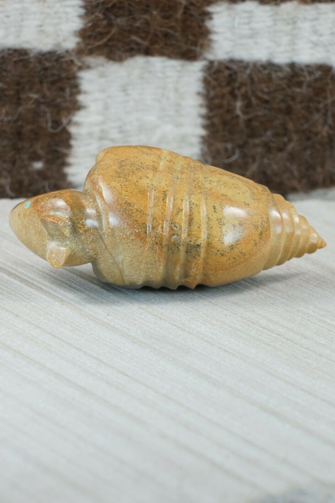Armadillo Zuni Fetish Carving - Enrike Leekya