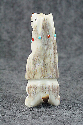 Bear Zuni Fetish Carving - Claudia Peina
