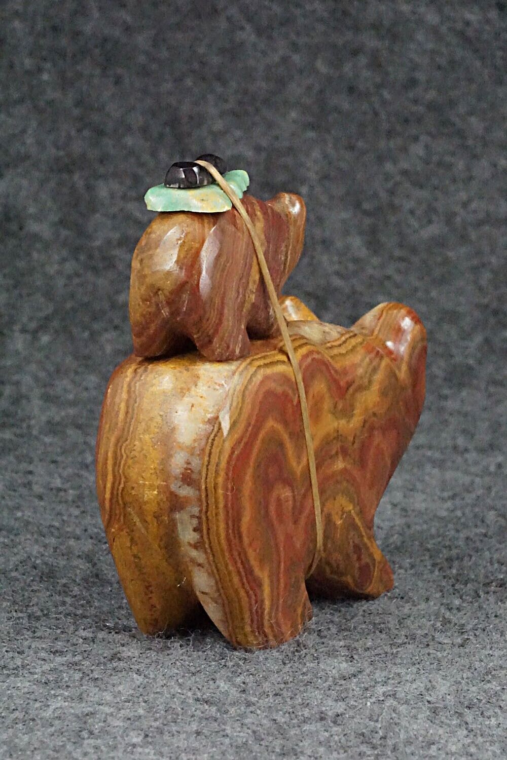 Bear and Cub Zuni Fetish Carving - Enrike Leekya