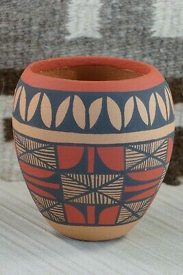 Jemez Pottery - Ortiz