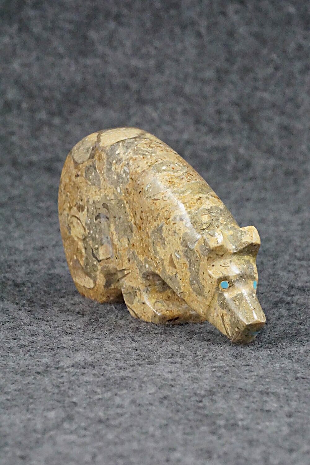 Bear Zuni Fetish Carving - Rodney Laiwakete