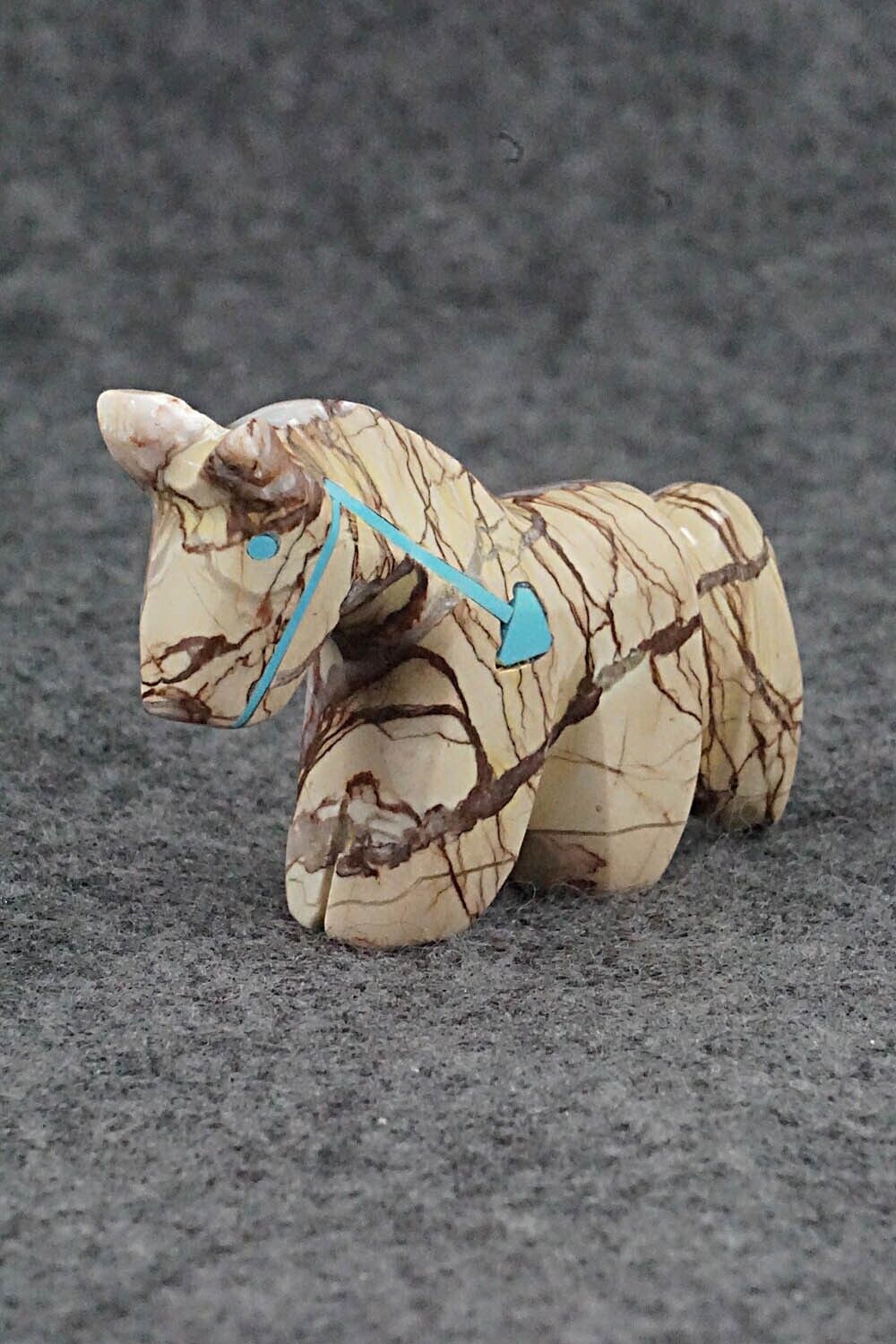 Horse Zuni Fetish Carving - Rodney Laiwakete