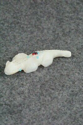 Lizard Zuni Fetish Carving - Danette Laate