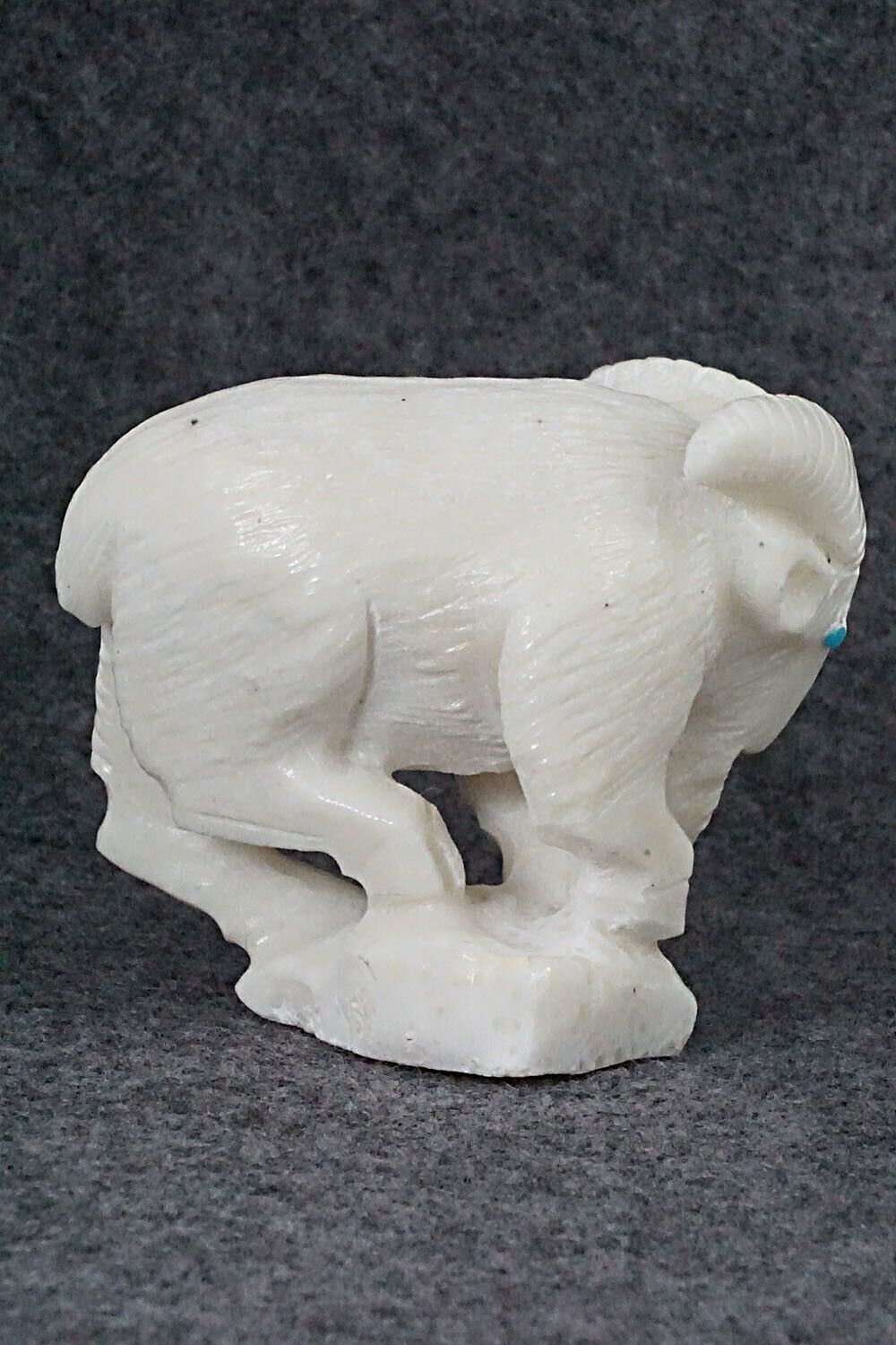 Goat Zuni Fetish - Derrick Kaamasee