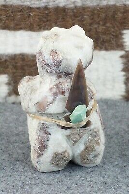 Bear Zuni Fetish Carving - Ariane Quam