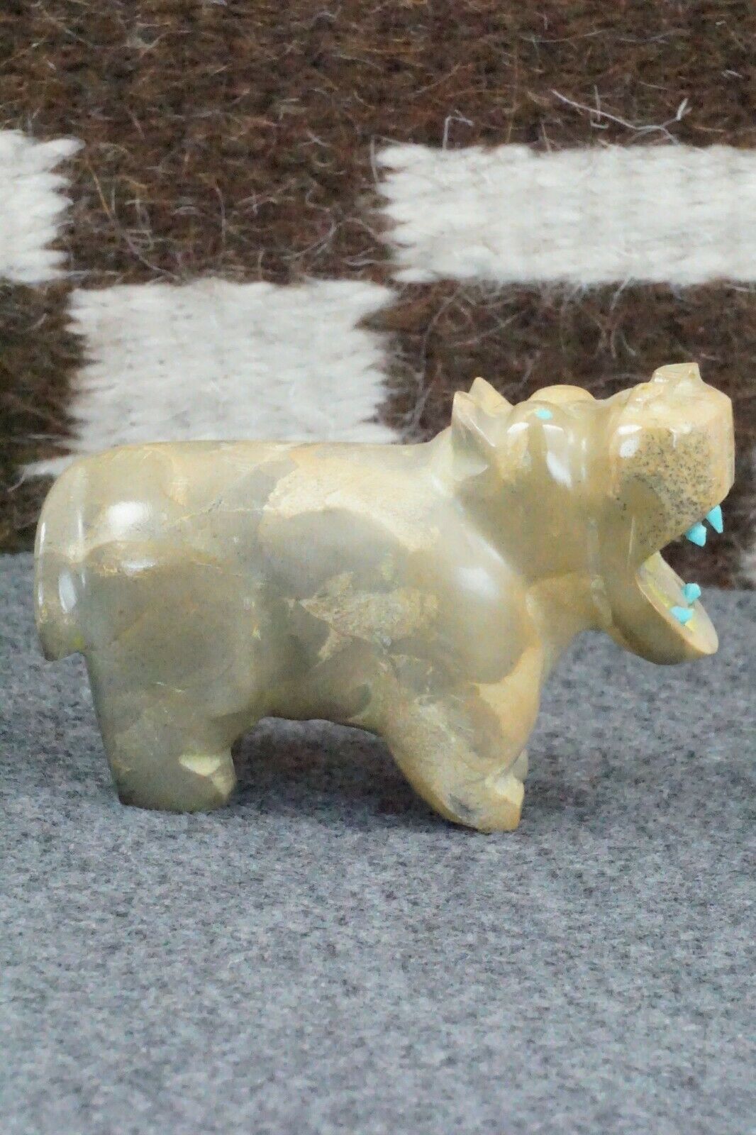 Hippo Zuni Fetish Carving - Enrike Leekya
