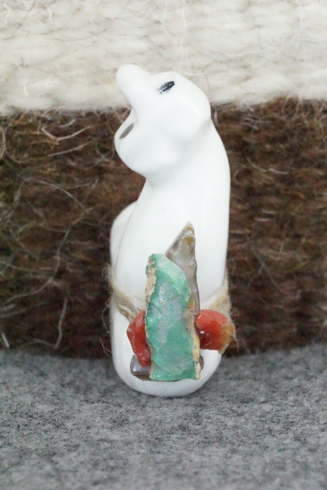 Bear Zuni Fetish Carving - Lance Deysee