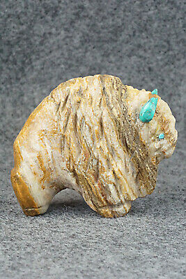 Buffalo Zuni Fetish Carving - Kevin Quam