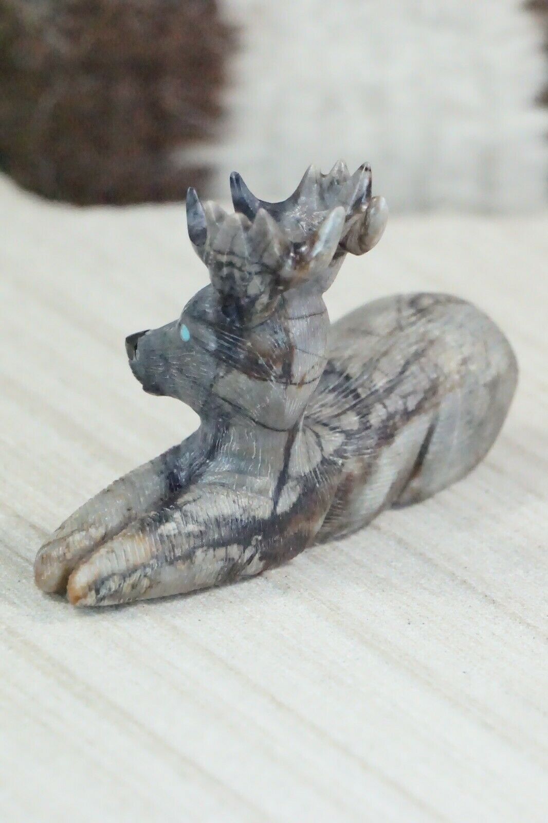 Deer Zuni Fetish Carving - Colin Weeka