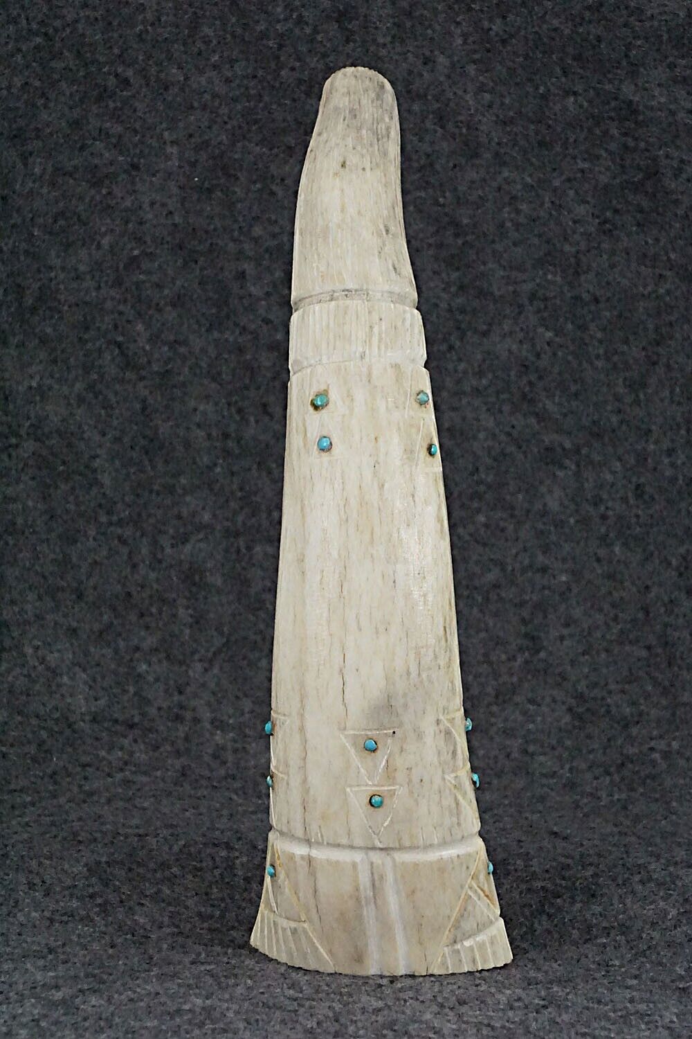 Corn Maiden Zuni Fetish Carving - Garrick Weeka