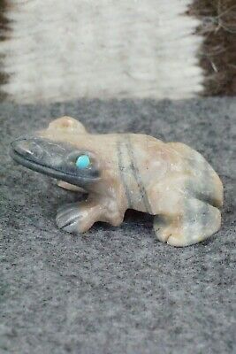 Frog Zuni Fetish Carving - Dana Malani