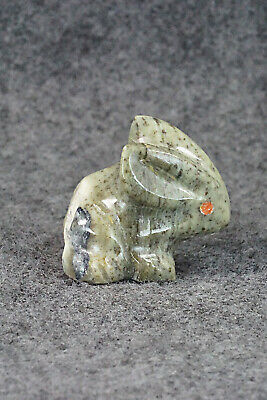 Rabbit Zuni Fetish Carving - Louise Ponchuella