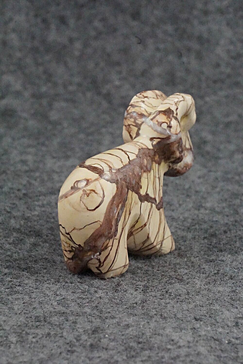 Ram Zuni Fetish Carving - Rodney Laiwakete