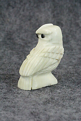 Owl Zuni Fetish Carving - Edison Bobelu