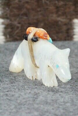 Wolf Zuni Fetish Carving - Andres Quandelacy
