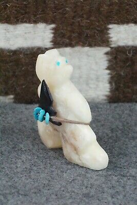 Bear Zuni Fetish Carving - Ariane Quam