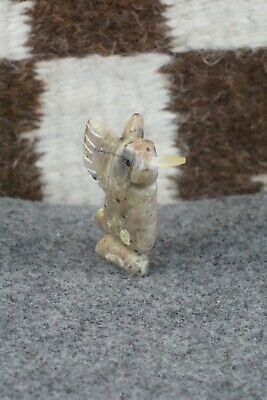 Humming Bird Zuni Fetish Carving - Justin Red Elk