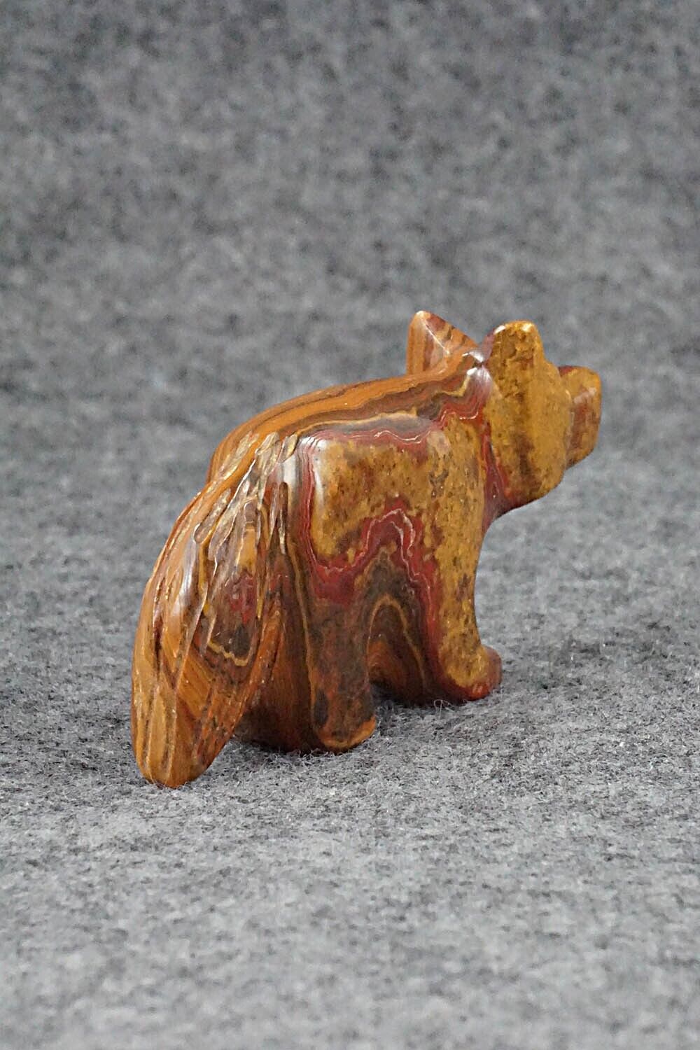 Wolf Zuni Fetish Carving - Rodney Laiwakete