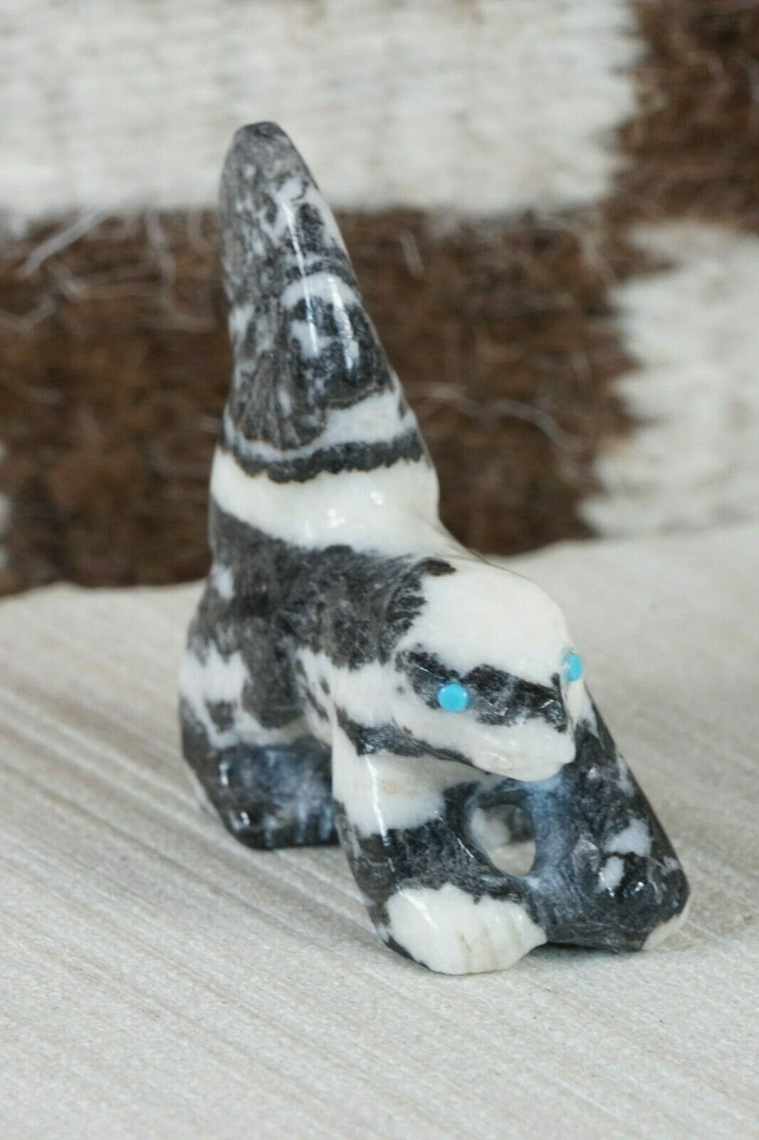 Badger Zuni Fetish Carving - Derrick Kaamasee - High Lonesome Trading