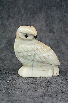 Owl Zuni Fetish Carving - Edison Bobelu