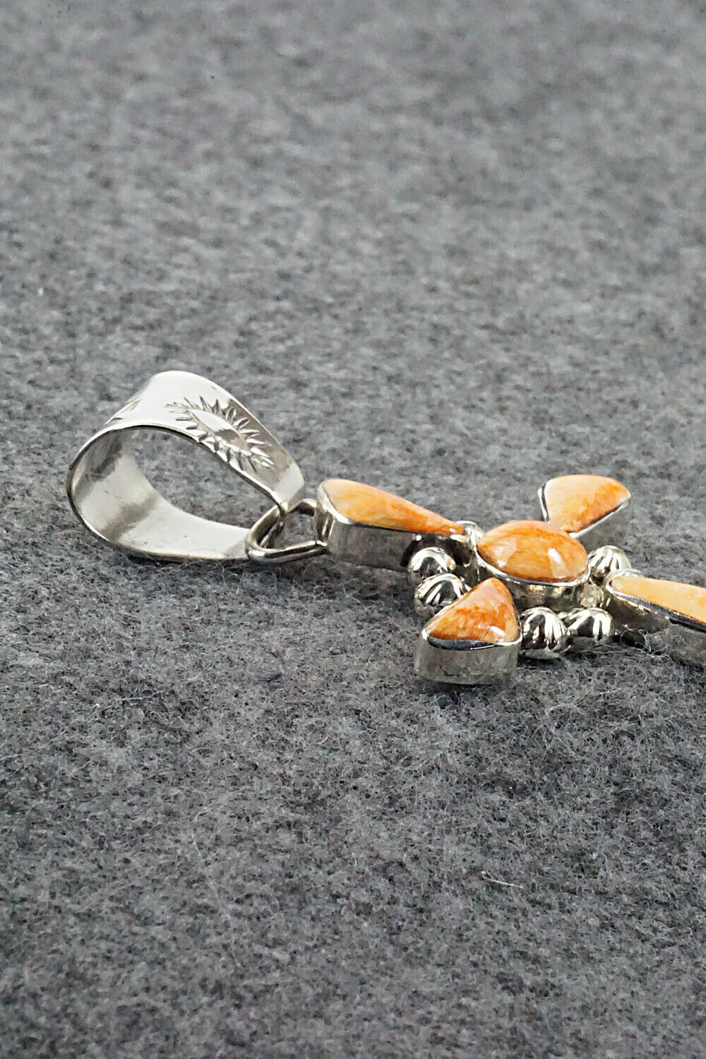 Spiny Oyster & Sterling Silver Pendant - Sheena Jack