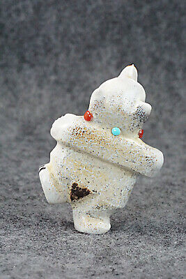 Bear Zuni Fetish Carving - Claudia Peina