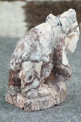 Bear Zuni Fetish Carving - Derrick Kaamasee
