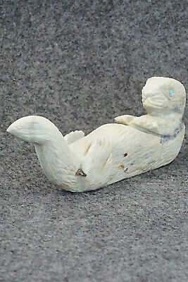 Otter Zuni Fetish Carving - Tony Mackel
