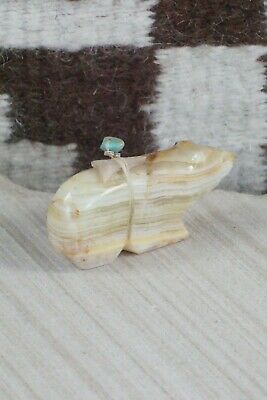 Bear Zuni Fetish Carving - Emery Eriacho