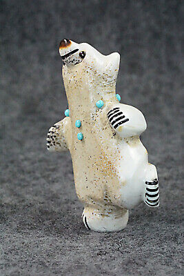 Bear Zuni Fetish Carving - Claudia Peina