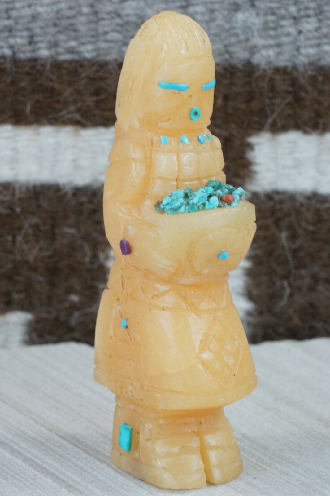Ola Maiden Zuni Fetish Carving - Jon Quam