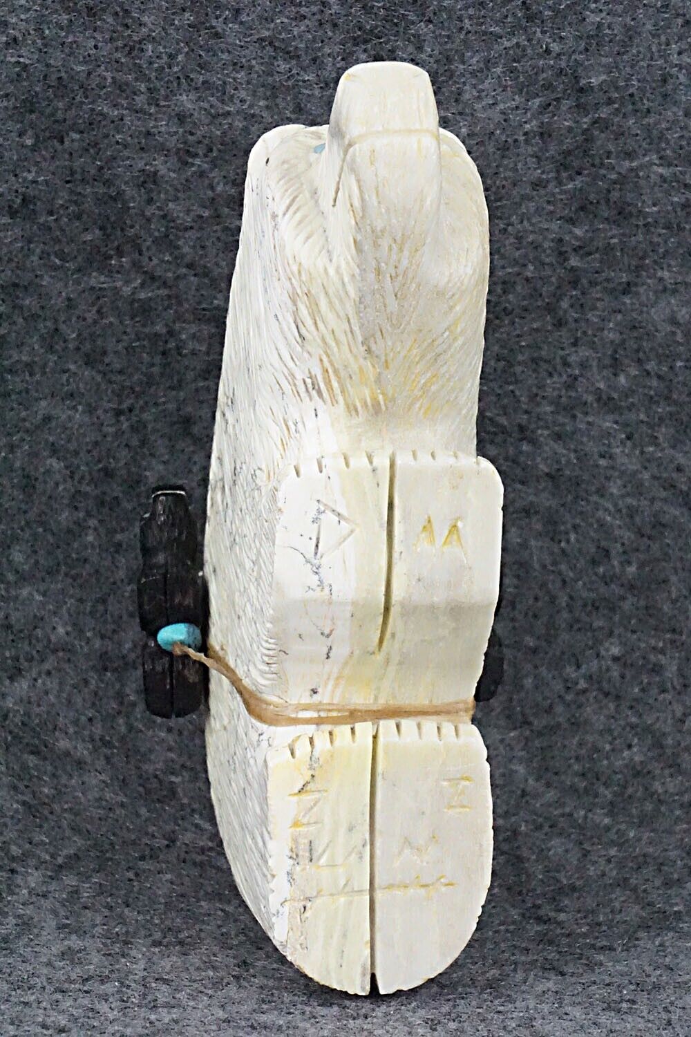 Bear Zuni Fetish Carving - Douglas Martza