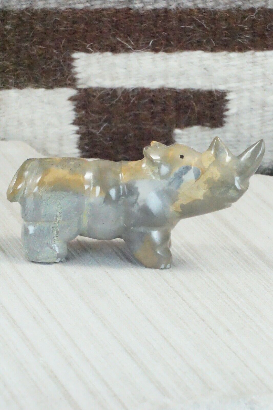 Rhino Zuni Fetish Carving - Enrike Leekya