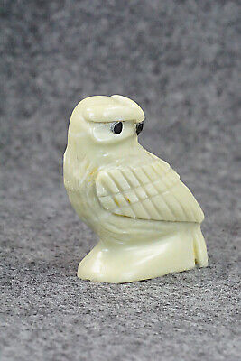 Owl Zuni Fetish Carving - Edison Bobelu
