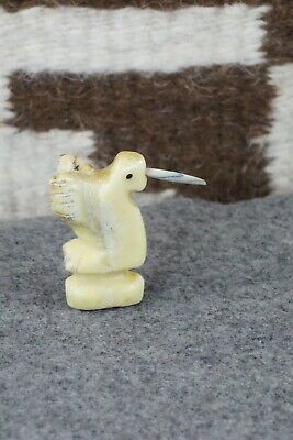 Humming Bird Zuni Fetish Carving - Justin Red Elk