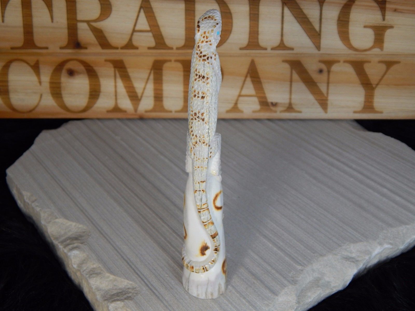 Lizard Zuni Fetish Carving - Maxx Laate - High Lonesome Trading