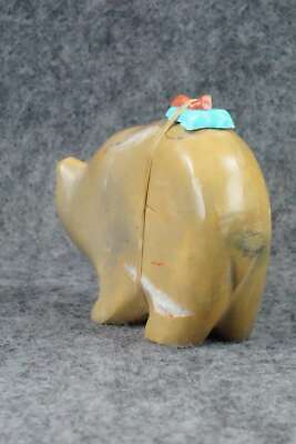 Bear Zuni Fetish Carving - Enrike Leekya